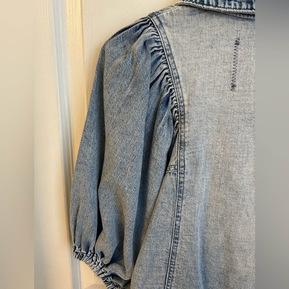 We the Free Suhrie Puff Sleeve Denim Button-Up Shirt Womens XS - Picture 9 of 15
